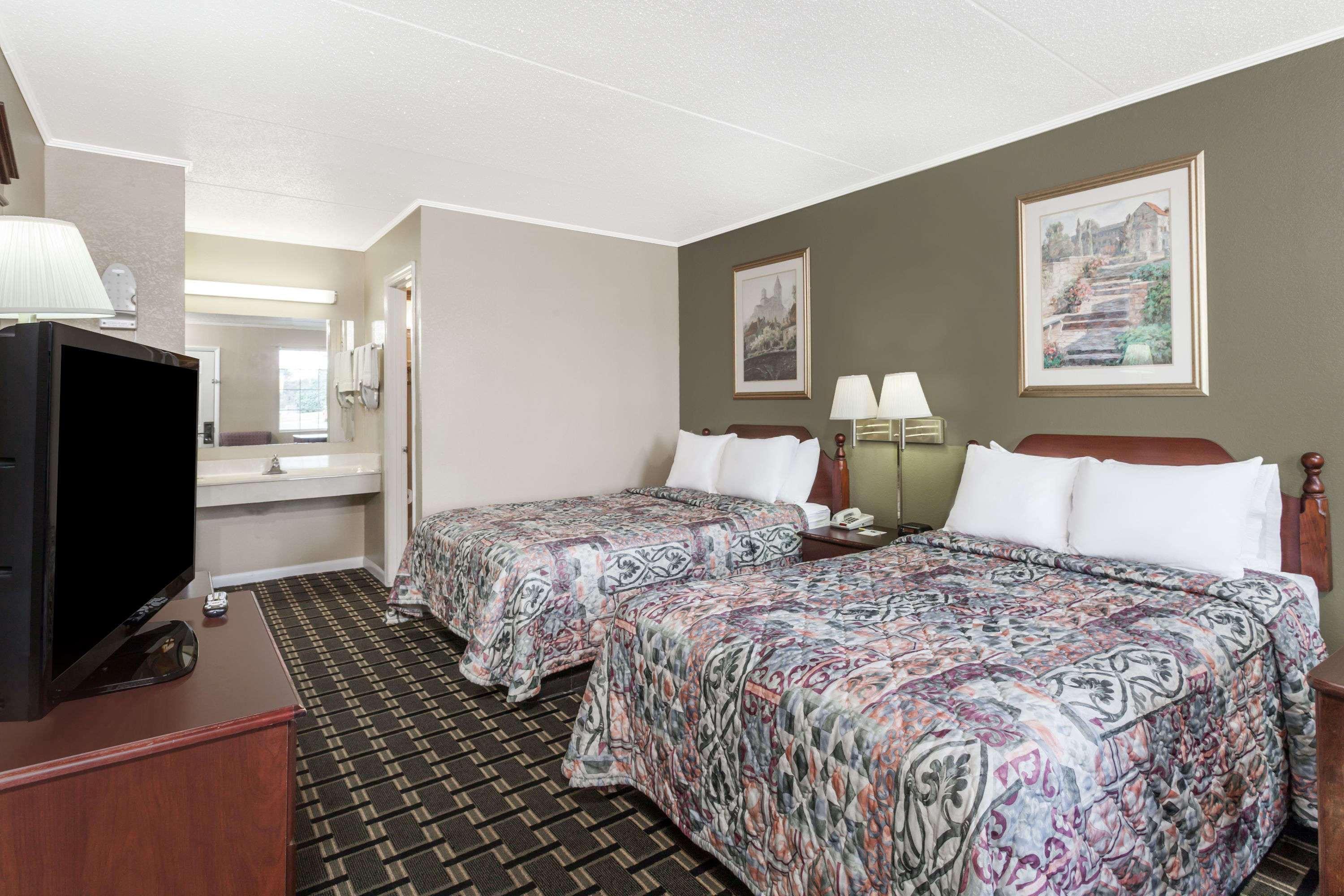 Days Inn By Wyndham Lenoir City Ngoại thất bức ảnh